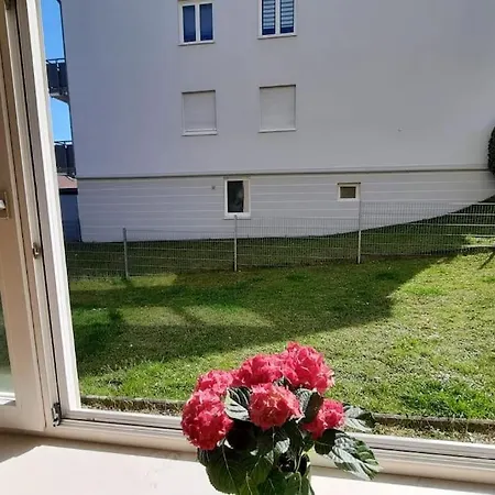 Apartamento Neue, Gemuetliche In Ruhiger Lage Naehe Bamberg Bischberg